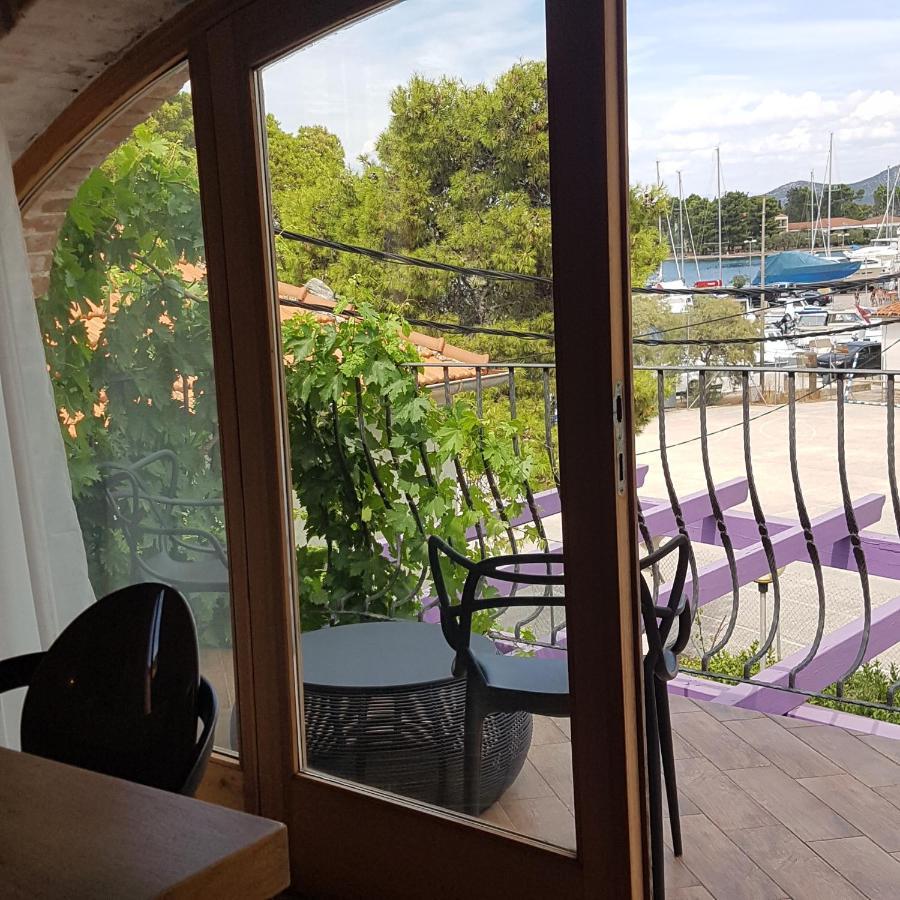 Jardin Kapetanova Kuca Lejlighed Veli Iž Eksteriør billede